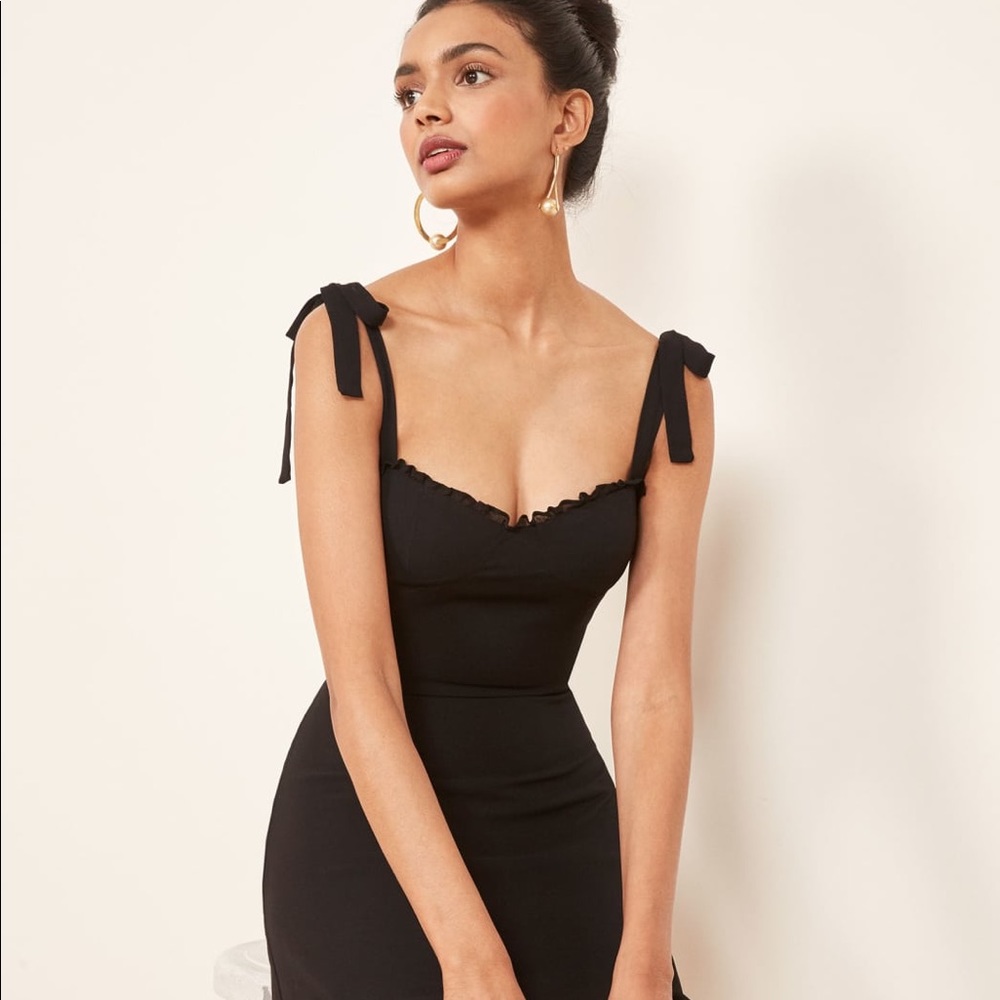 COPY - REFORMATION CHRISTINE DRESS IN SIZE 2